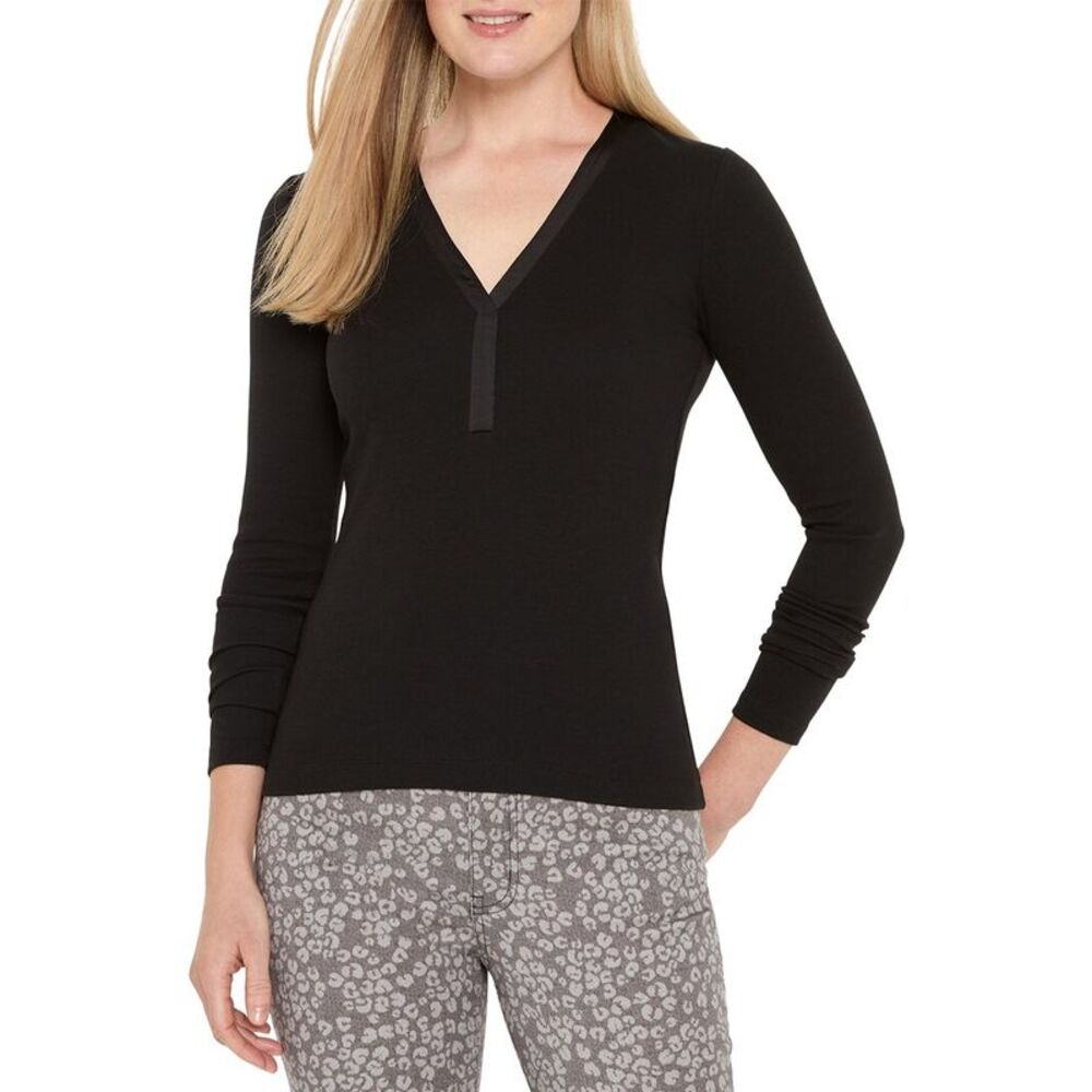 Nic & Zoe Womens  Petite Trimmed Perfect Knit Rib V-Neck, Black